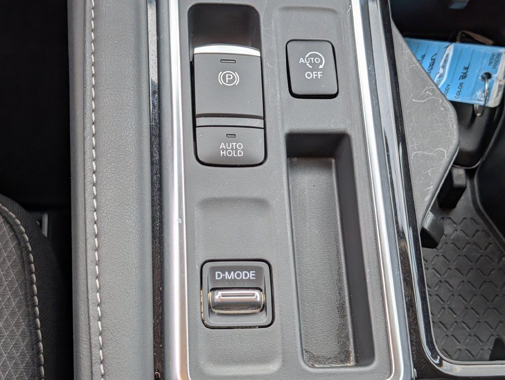 Used 2026 Nissan Pathfinder SV FWD image 15