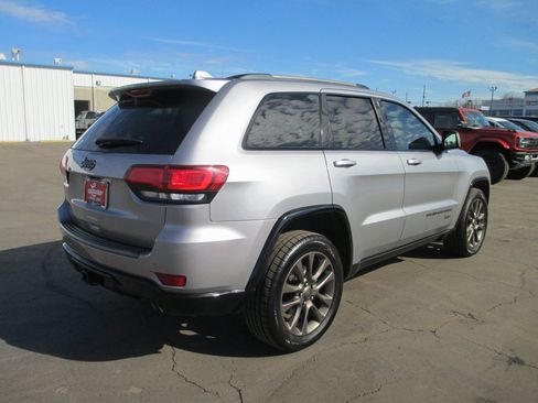 Used 2016 Jeep Grand Cherokee Limited 75th Anniversary image 3