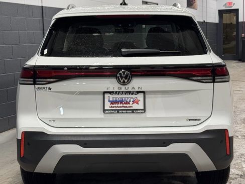 New 2026 Volkswagen Tiguan SE image 15
