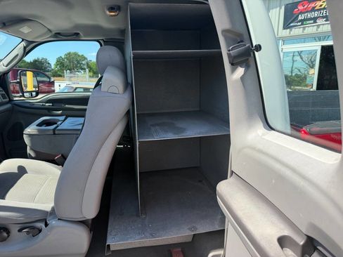 Used 2004 Ford F250 Harley-Davidson image 10