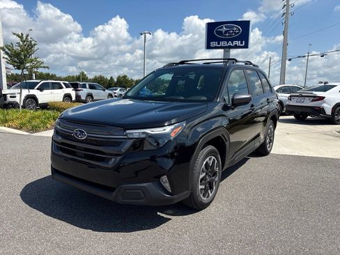 New 2026 Subaru Forester Premium AWD/4WD image 1