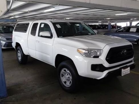 Used 2023 Toyota Tacoma SR RWD image 2