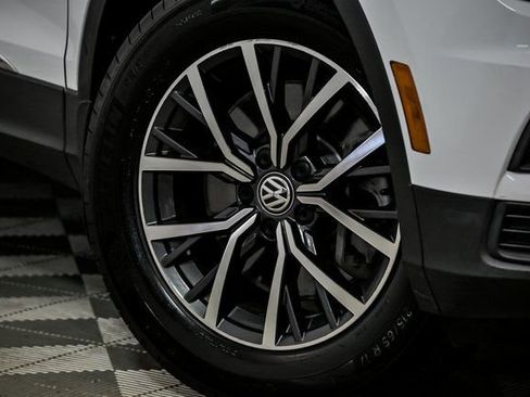 Used 2020 Volkswagen Tiguan SE w/ 3rd Row Seat Package image 3