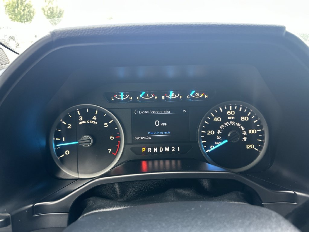Used 2016 Ford F150 XLT w/ Equipment Group 302A Luxury AWD/4WD image 11