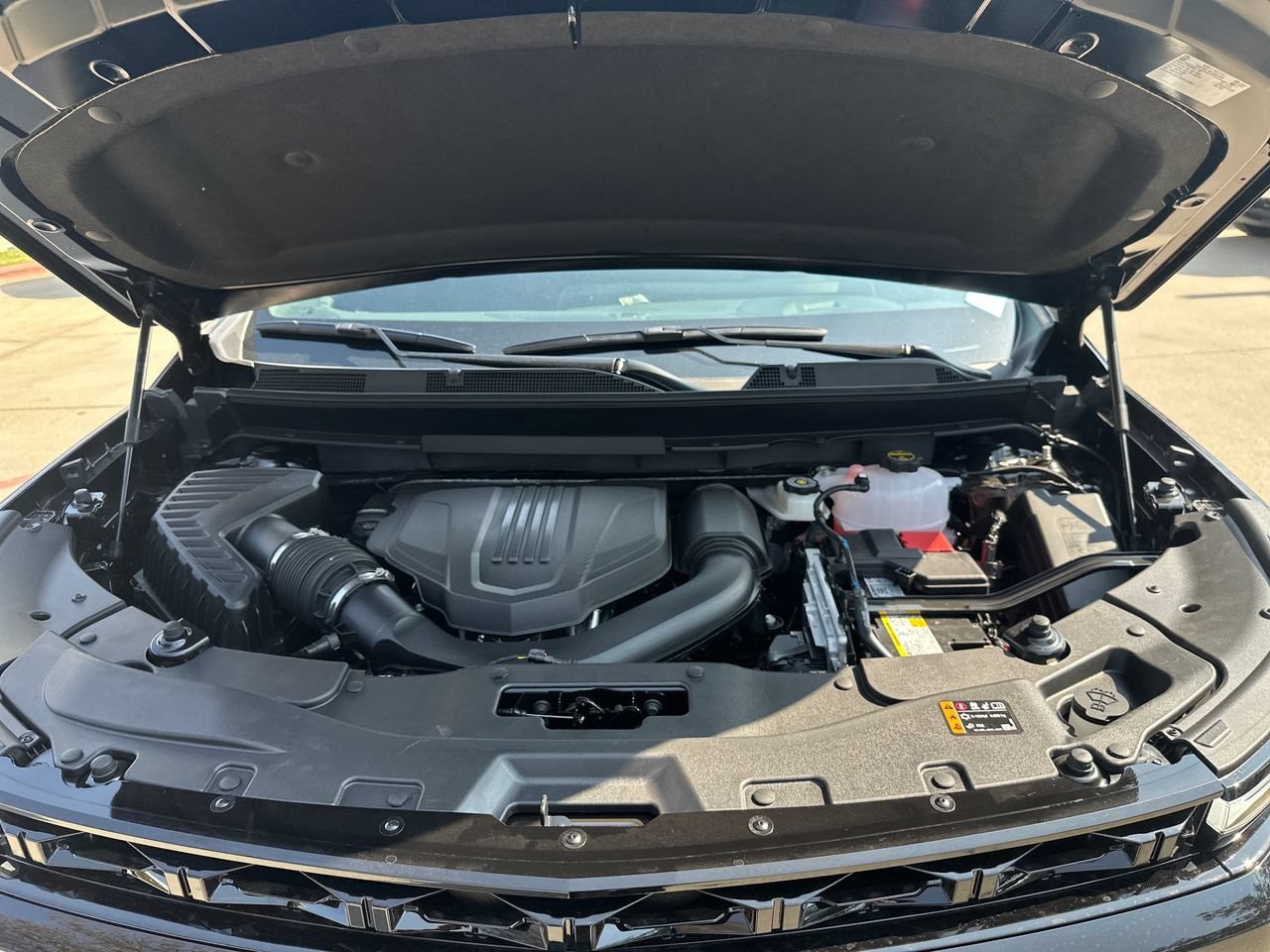 New 2027 Chevrolet Traverse RS FWD image 24