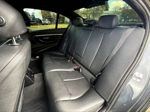 Used 2018 BMW 330i Sedan RWD image 20