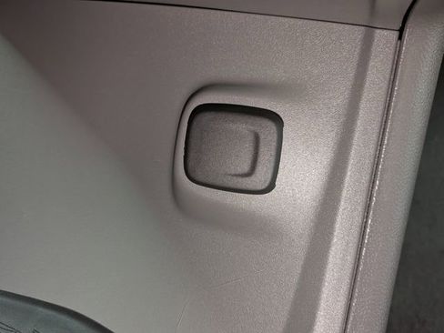 Used 2025 Cadillac XT5 Premium Luxury w/ LPO, Floor Liner Package image 8