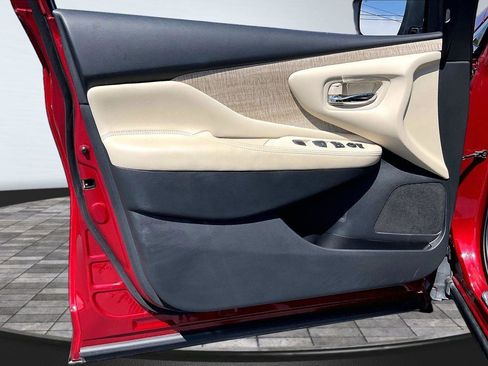 Certified 2024 Nissan Murano SV FWD image 23