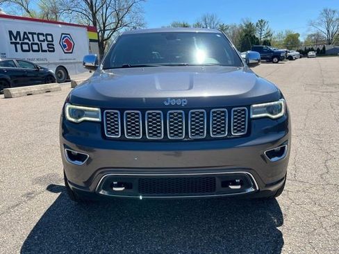 Used 2017 Jeep Grand Cherokee Overland image 8