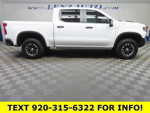 Used 2025 Chevrolet Silverado 1500 ZR2 w/ Technology Package image 2