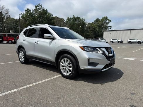 Used 2020 Nissan Rogue SV AWD/4WD image 4