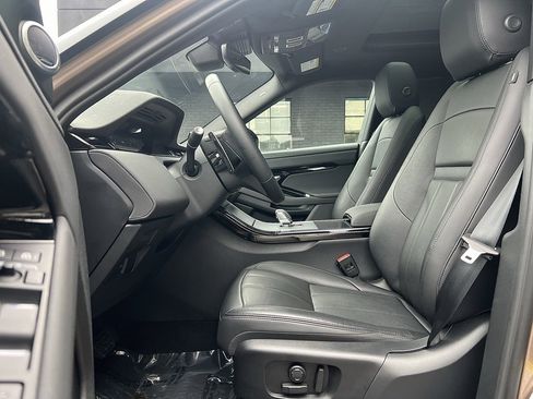 Used 2024 Land Rover Range Rover Evoque S image 22