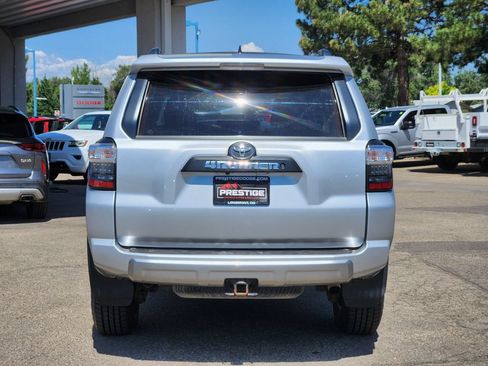 Used 2019 Toyota 4Runner TRD Off-Road Premium AWD/4WD image 12