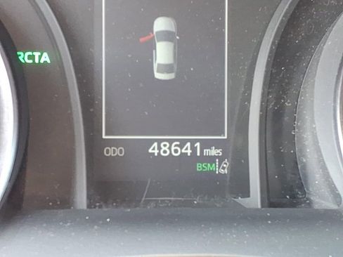 Used 2024 Toyota Camry SE image 25