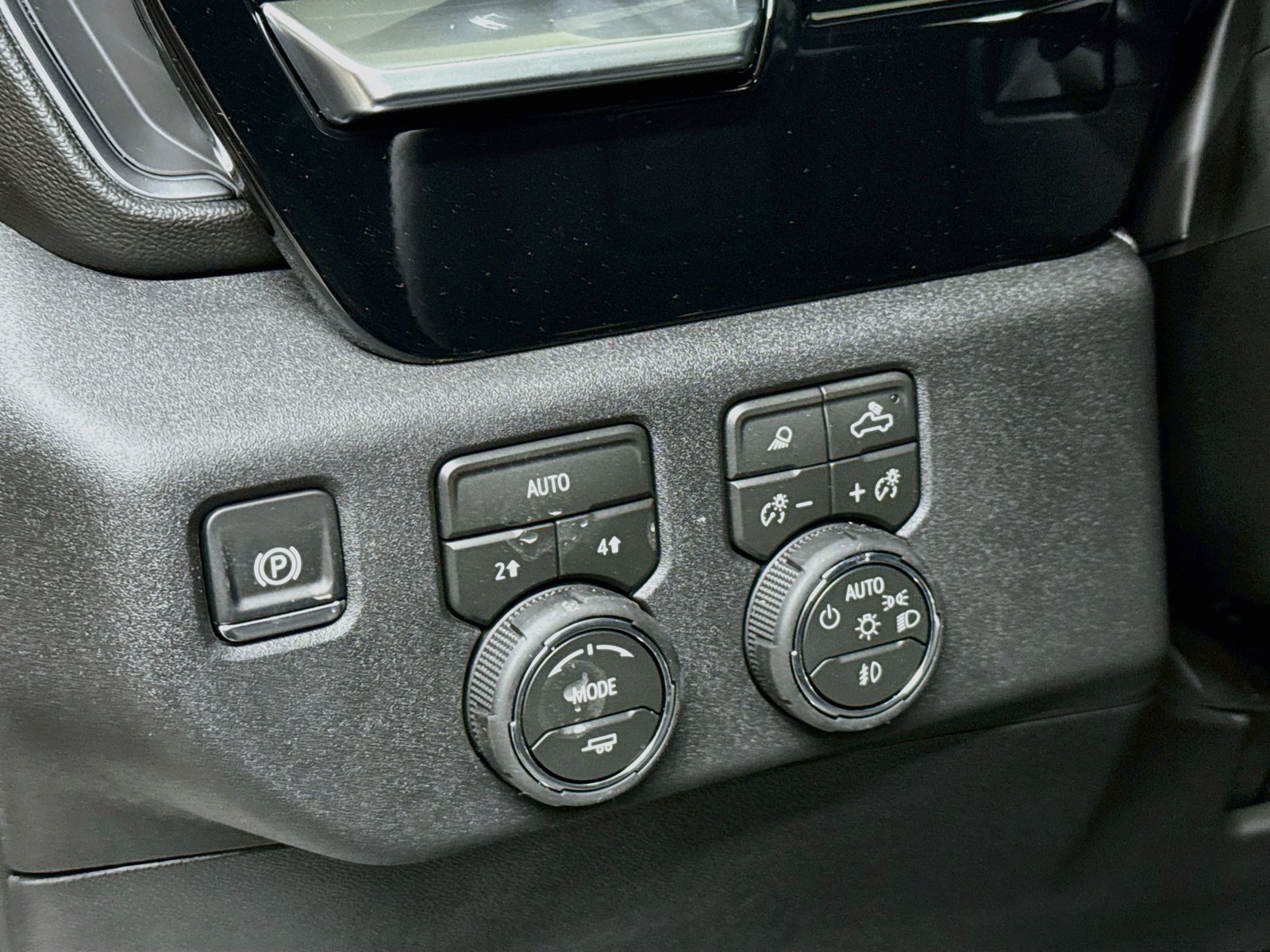 New 2026 Chevrolet Silverado 1500 RST w/ RST All Star Premium Package AWD/4WD image 11