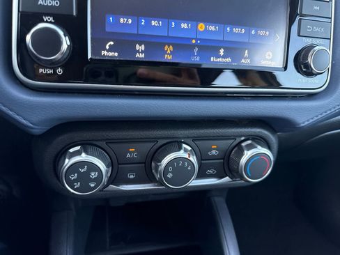 Used 2024 Nissan Versa SV FWD image 25