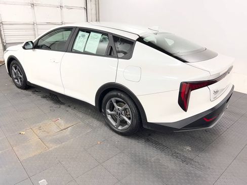 Used 2025 Kia K4 FWD image 5