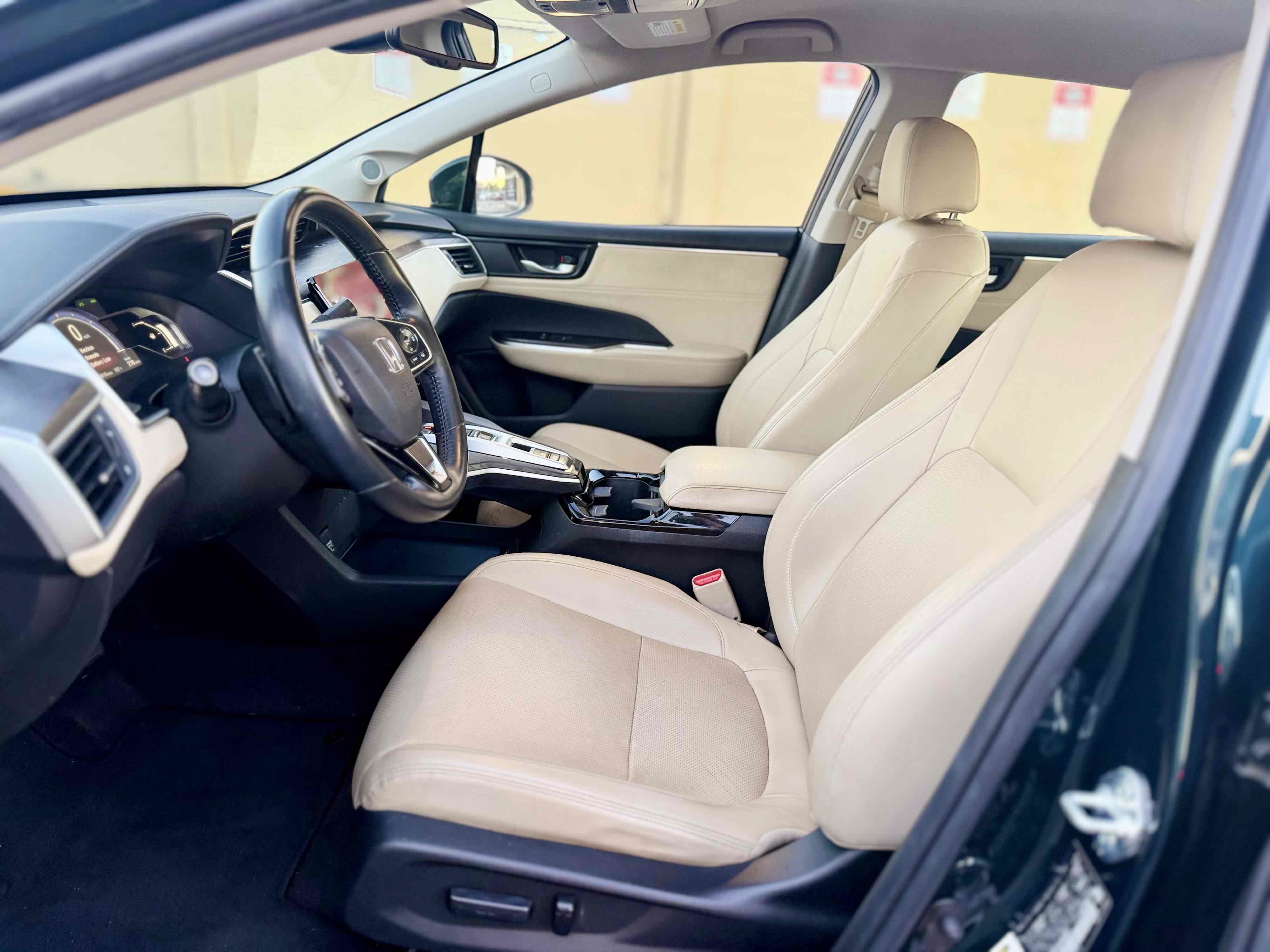 Used 2018 Honda Clarity Touring image 15