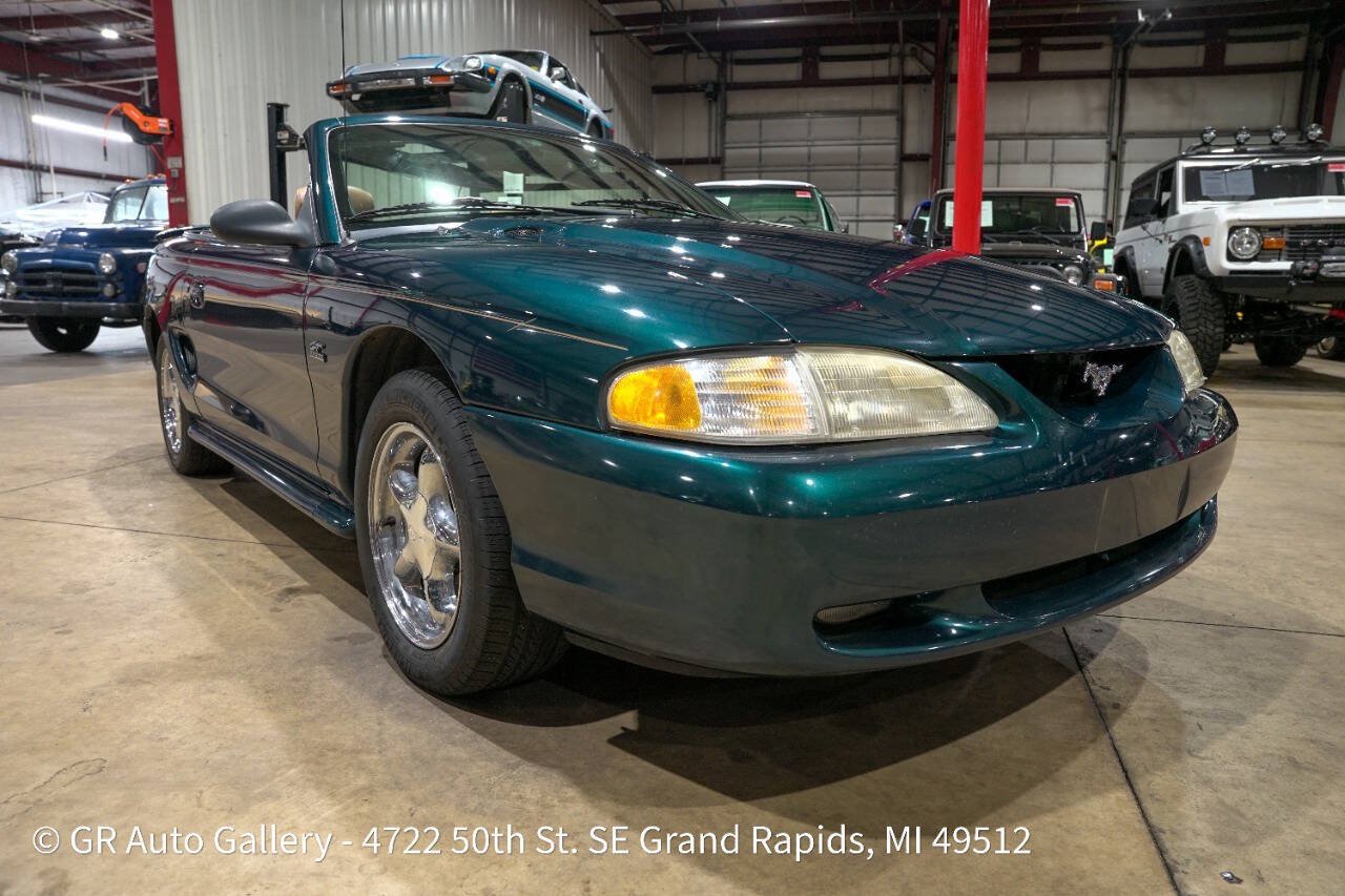 Used 1994 Ford Mustang GT RWD image 12