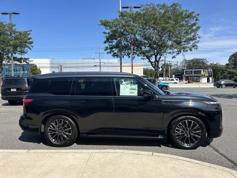 New 2026 INFINITI QX80 Autograph w/ Premium Cargo Package image 9