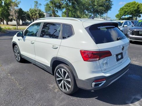 Used 2023 Volkswagen Taos SE image 30
