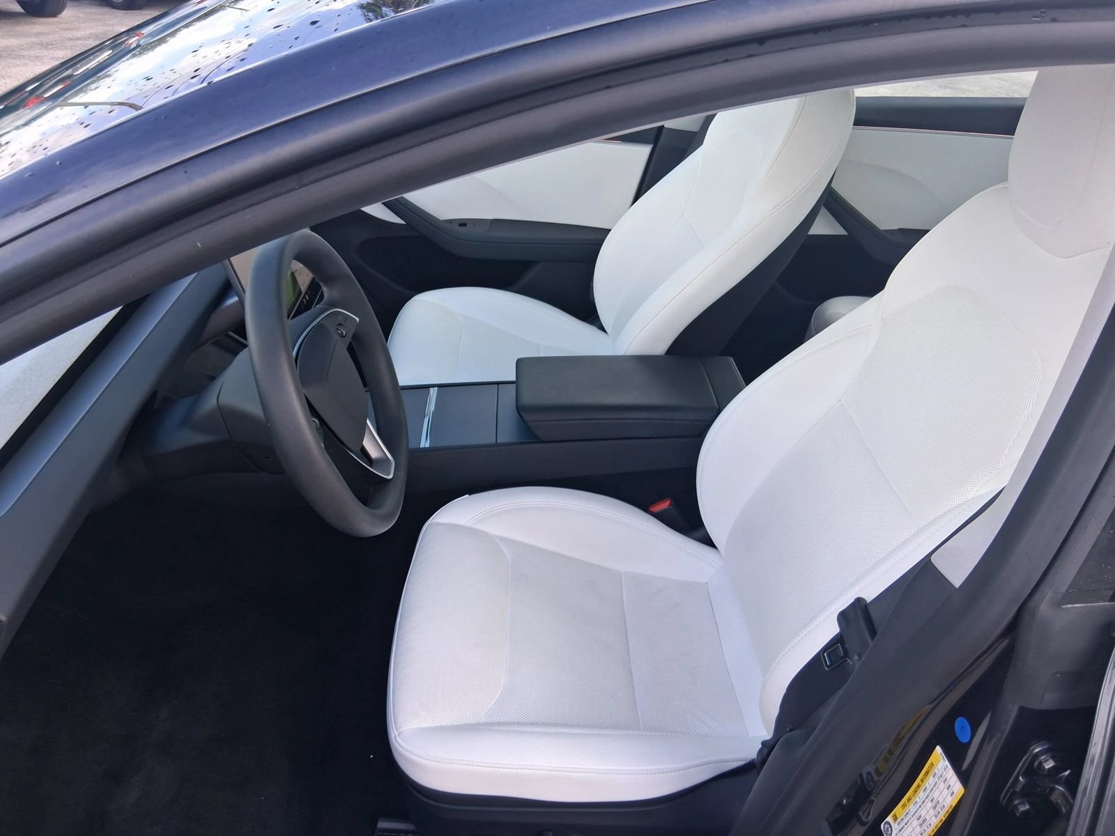 Used 2024 Tesla Model 3 Standard Range RWD image 8