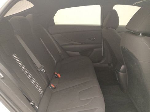 Used 2025 Hyundai Elantra Sport FWD image 19