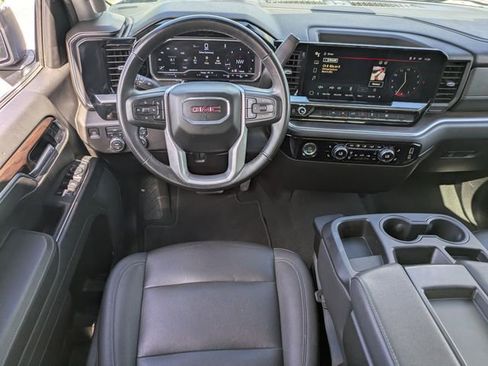 Used 2024 GMC Sierra 1500 SLT image 17