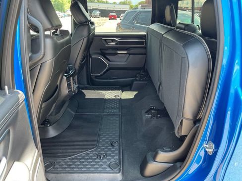 Used 2022 RAM 1500 Laramie AWD/4WD image 13