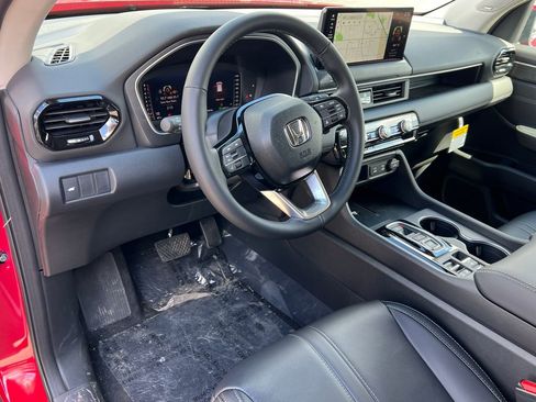 New 2026 Honda Pilot Touring image 19