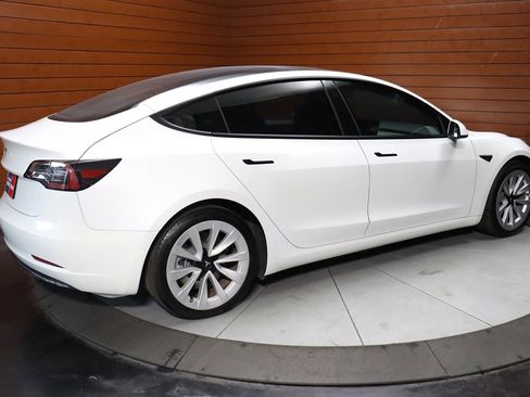 Used 2023 Tesla Model 3 Standard Range image 54