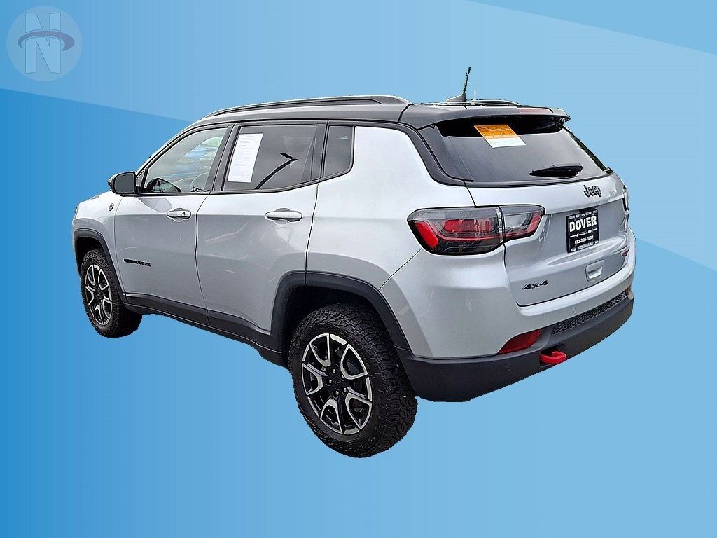 Certified 2024 Jeep Compass Trailhawk w/ Trailhawk Elite Group AWD/4WD image 6