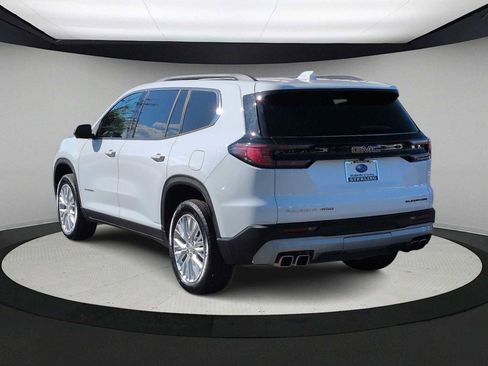 Used 2024 GMC Acadia Elevation image 6