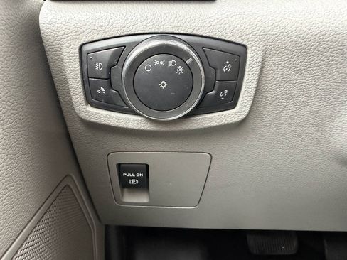 Used 2015 Ford F150 XL w/ Equipment Group 101A Mid AWD/4WD image 13