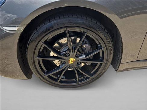 Used 2017 Porsche 718 Cayman RWD image 19