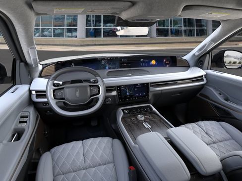 New 2026 Lincoln Navigator L Black Label AWD/4WD image 9