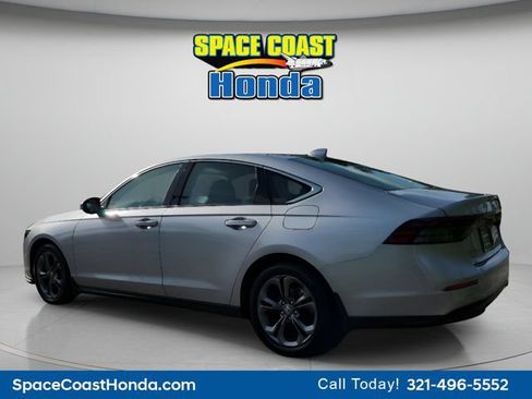 Used 2023 Honda Accord EX image 8