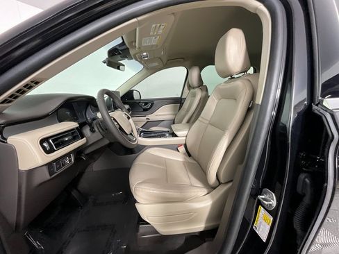 Certified 2023 Lincoln Aviator 2WD image 16