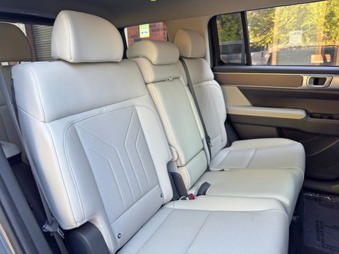 Used 2024 Hyundai Santa Fe SEL image 32