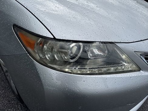 Used 2013 Lexus ES 350 w/ Luxury Pkg FWD image 7