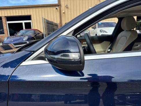 Used 2020 Mercedes-Benz C 300 Sedan image 12