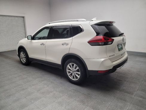 Used 2019 Nissan Rogue SV AWD/4WD image 3