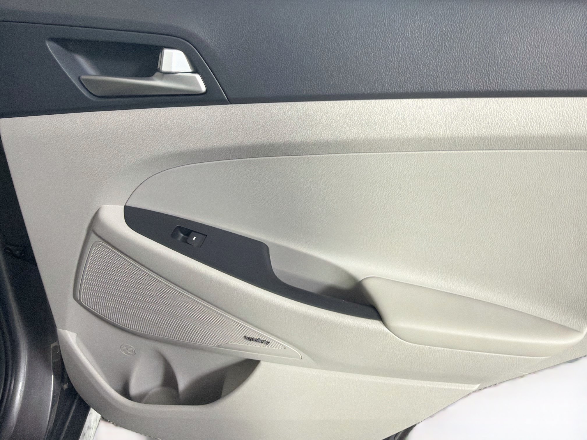 Used 2020 Hyundai Tucson Sport w/ Cargo Package FWD image 29