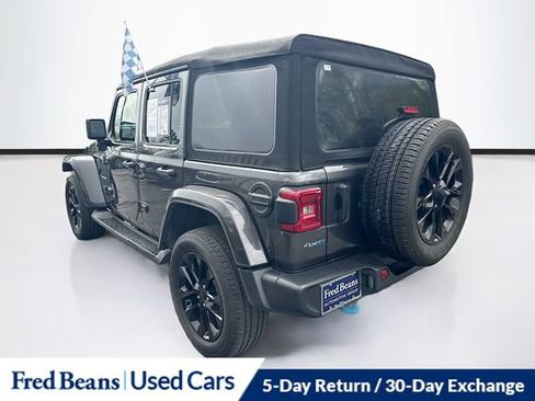 Used 2022 Jeep Wrangler Unlimited Sahara w/ Cold Weather Group AWD/4WD image 5
