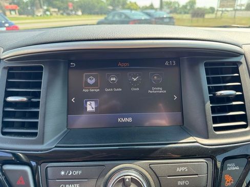 Used 2017 Nissan Pathfinder SV AWD/4WD image 37