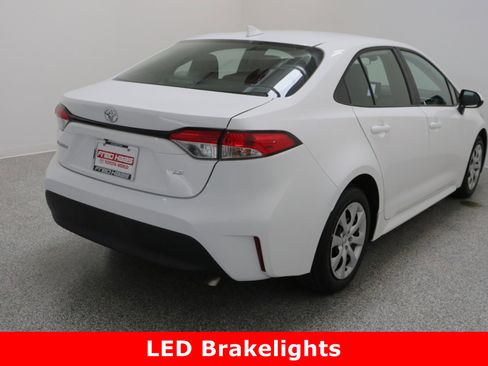 Used 2025 Toyota Corolla LE image 7