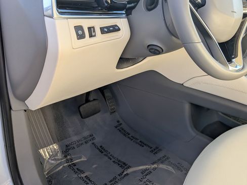 Used 2022 Cadillac XT6 Premium Luxury w/ Technology Package image 14