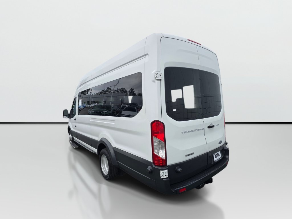 Used 2017 Ford Transit 350 XLT RWD image 3