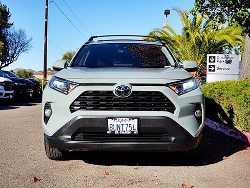 Used 2021 Toyota RAV4 XLE image 5