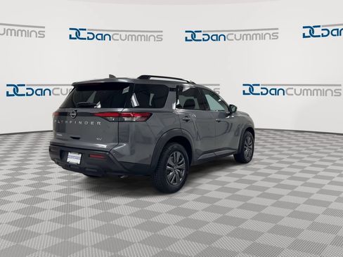 Used 2022 Nissan Pathfinder SV FWD image 8